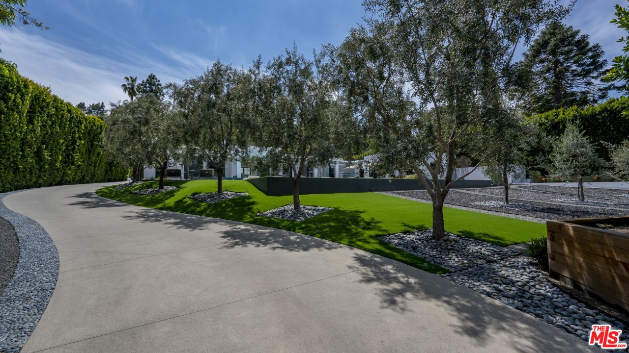16032 VALLEY VISTA BLVD