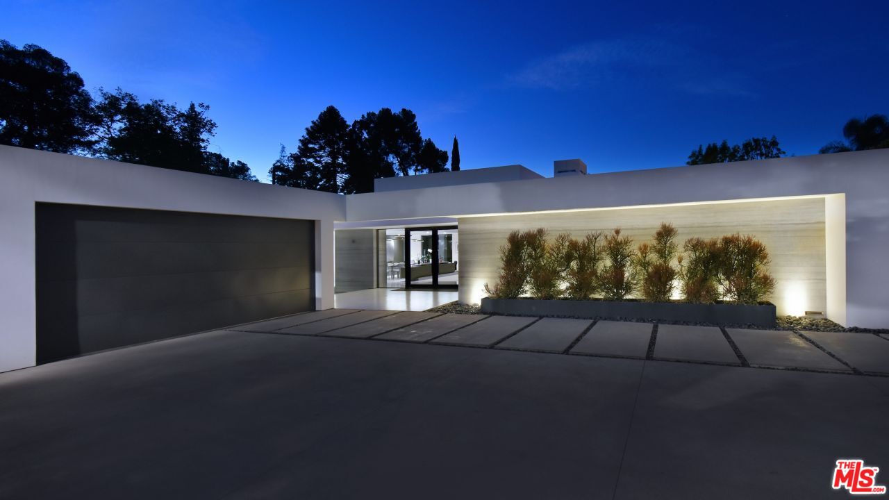 16032 VALLEY VISTA BLVD