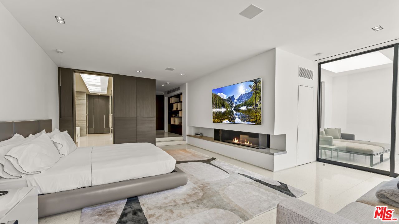 16032 VALLEY VISTA BLVD
