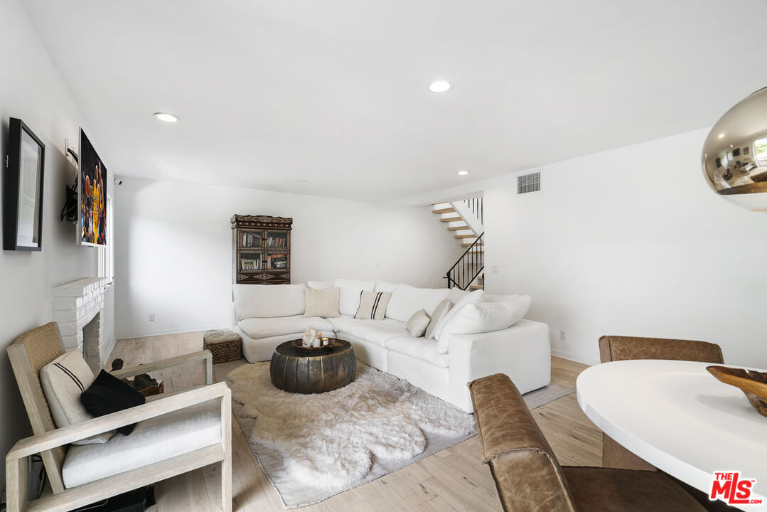 3601 Vista Pacifica Unit: 7