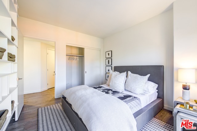 801 S OLIVE ST Unit: PH 4