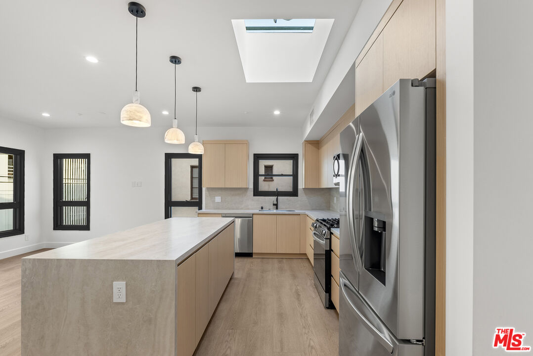 132 S Oakhurst Dr Unit: 7