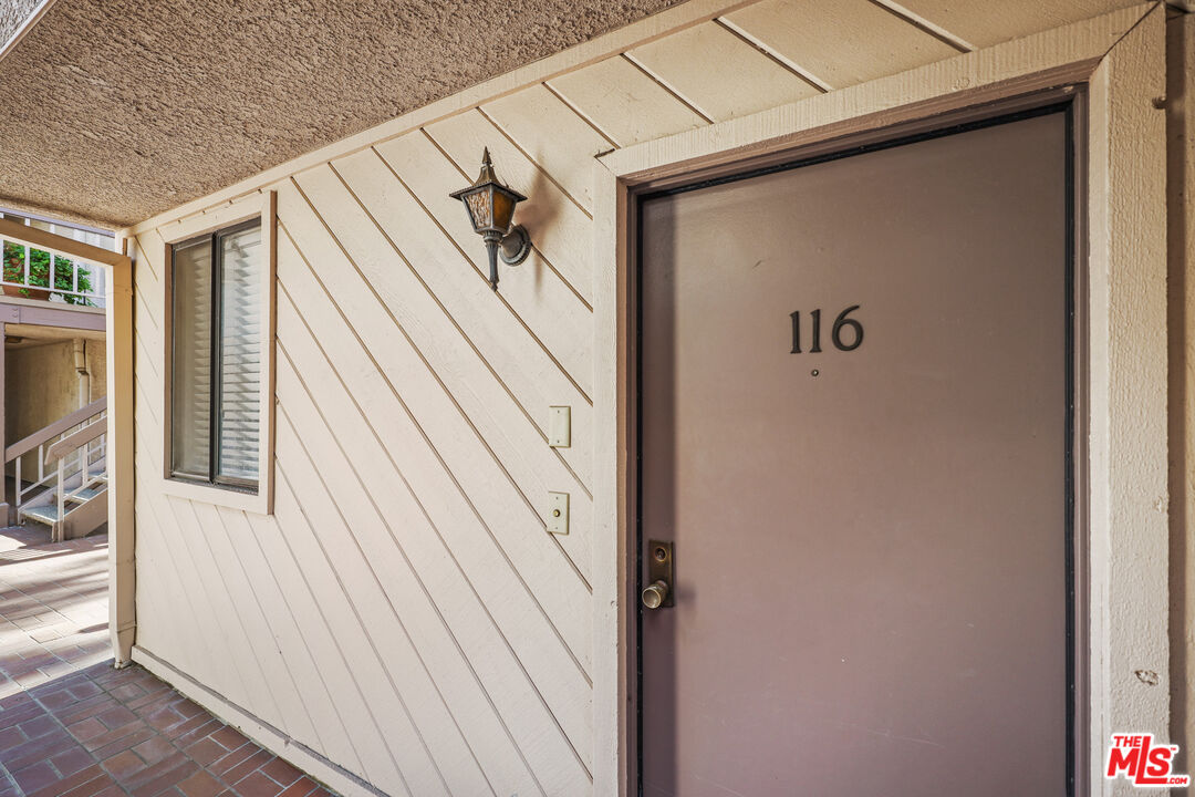 15207 Magnolia Blvd Unit: 116