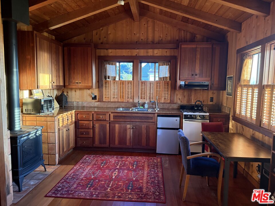 45340 Little Lake St Unit: A