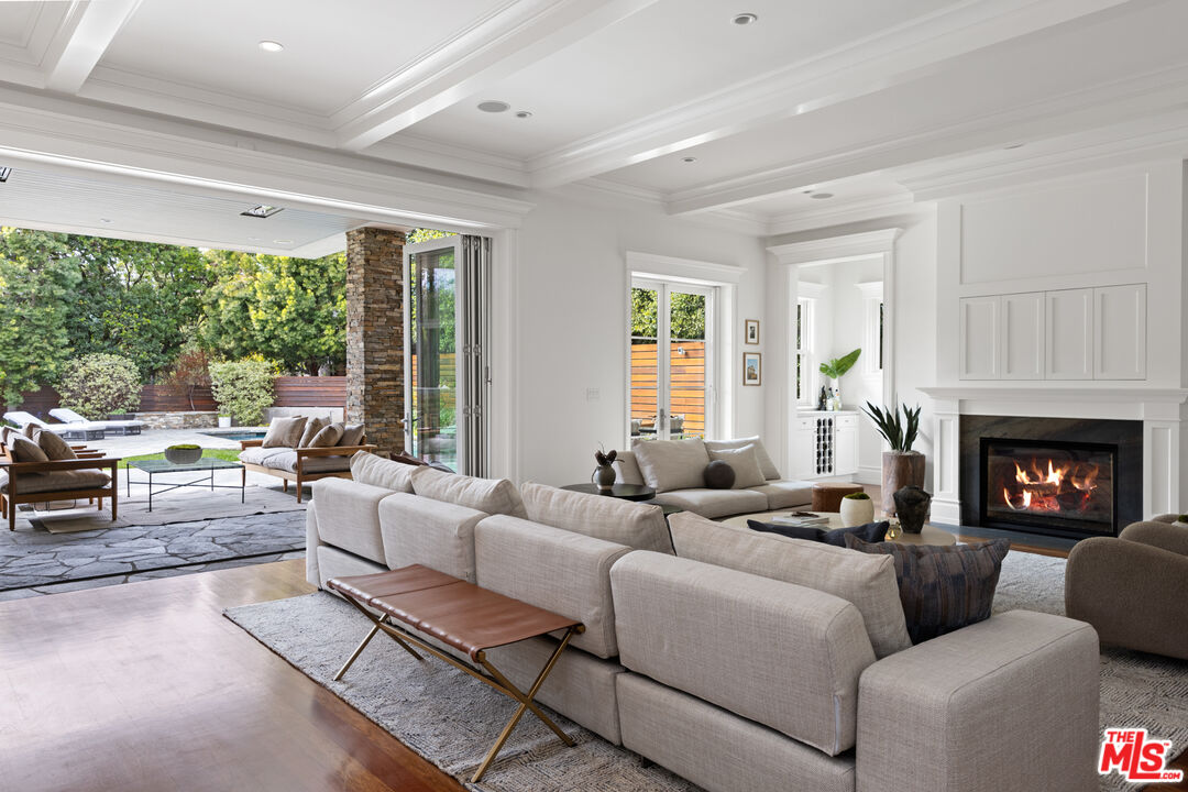 235 Oceano Dr