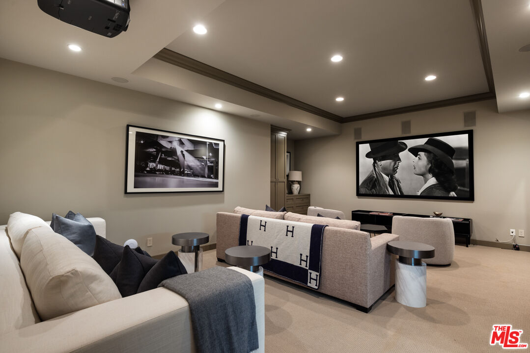 235 Oceano Dr