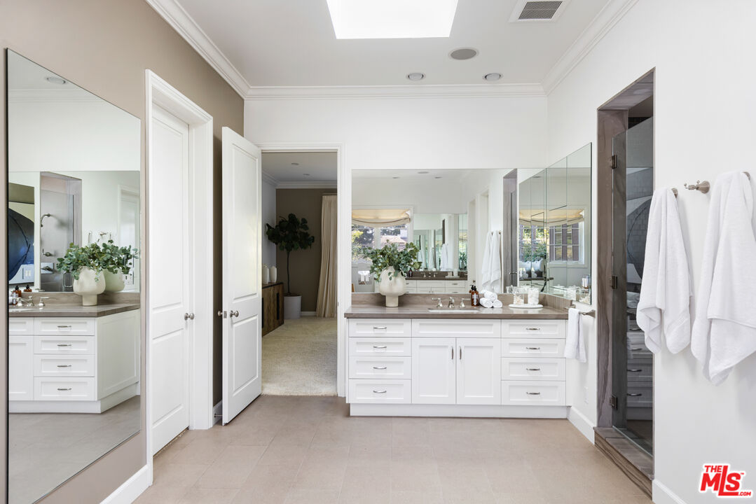 235 Oceano Dr