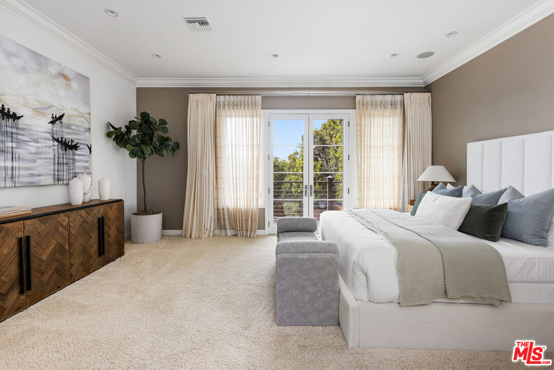 235 Oceano Dr