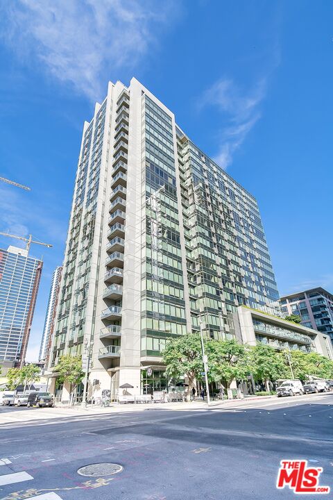 1155 S Grand Ave Unit: 713