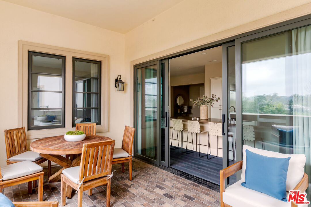 23500 Park Sorrento Unit: C42