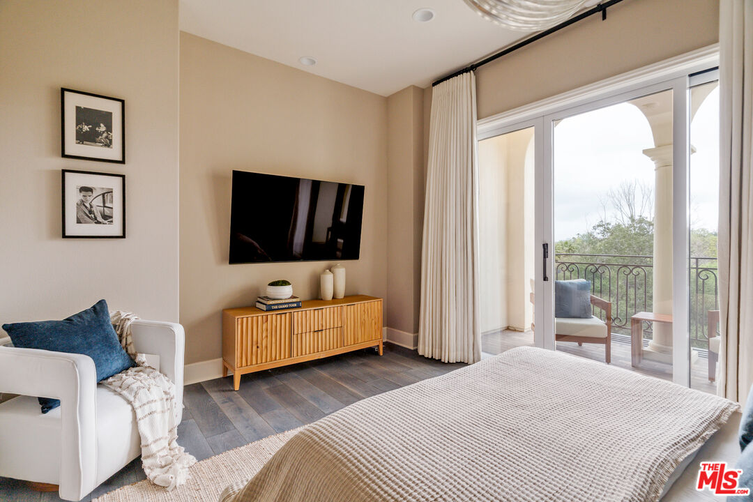 23500 Park Sorrento Unit: C42