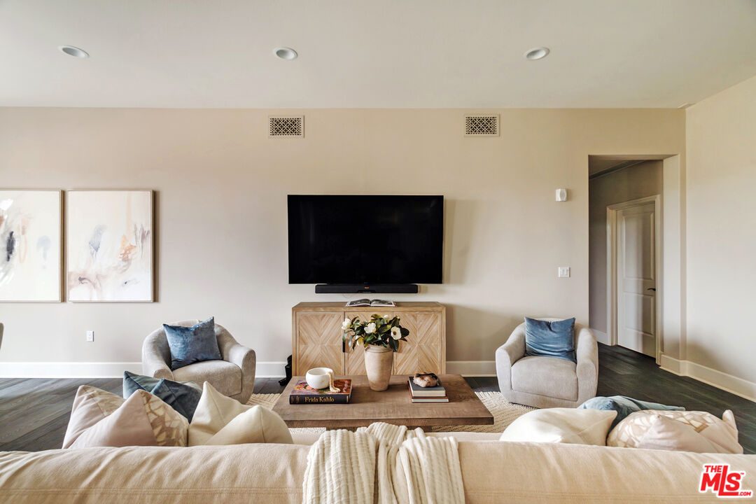 23500 Park Sorrento Unit: C42