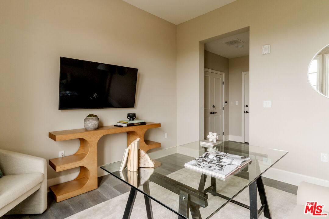 23500 Park Sorrento Unit: C42