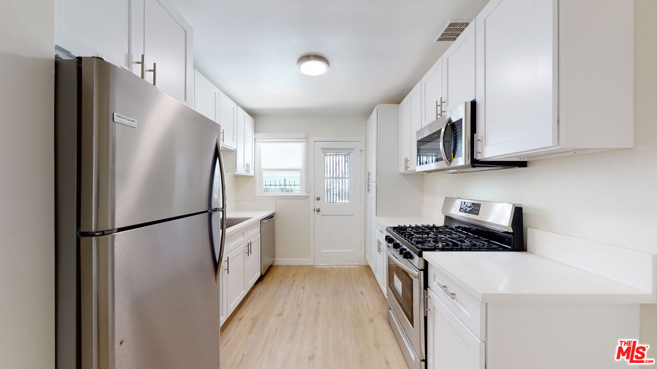 8903 Harratt St Unit: 8911