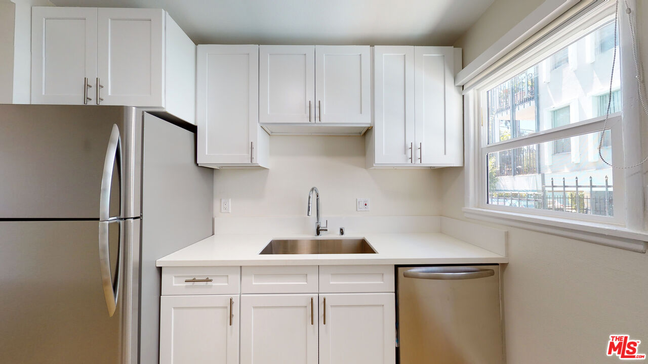 8903 Harratt St Unit: 8911