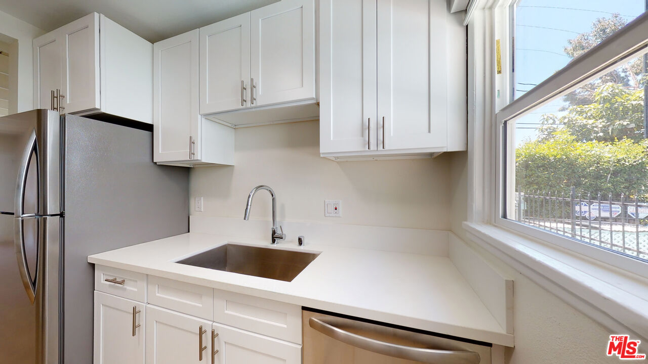 8903 Harratt St Unit: 8911