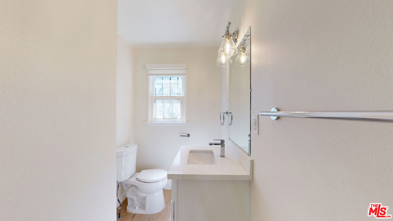 8903 Harratt St Unit: 8911