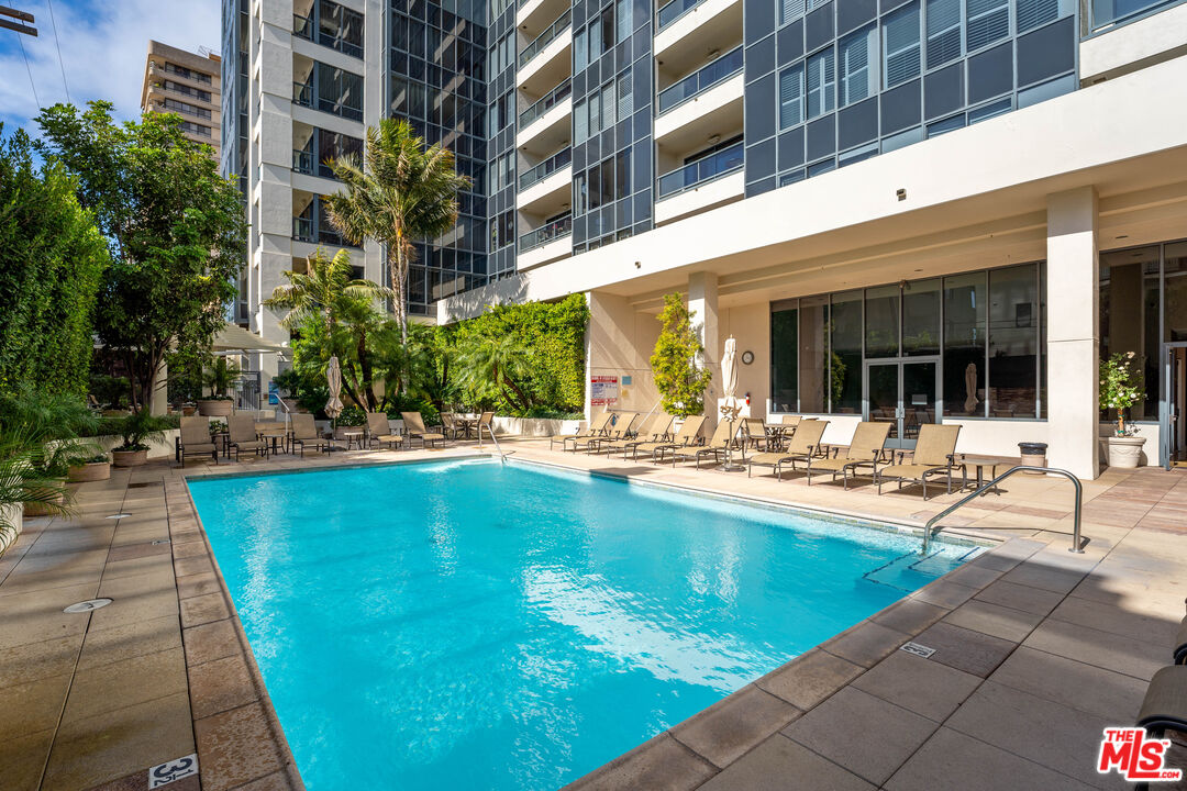10724 Wilshire Blvd Unit: 206
