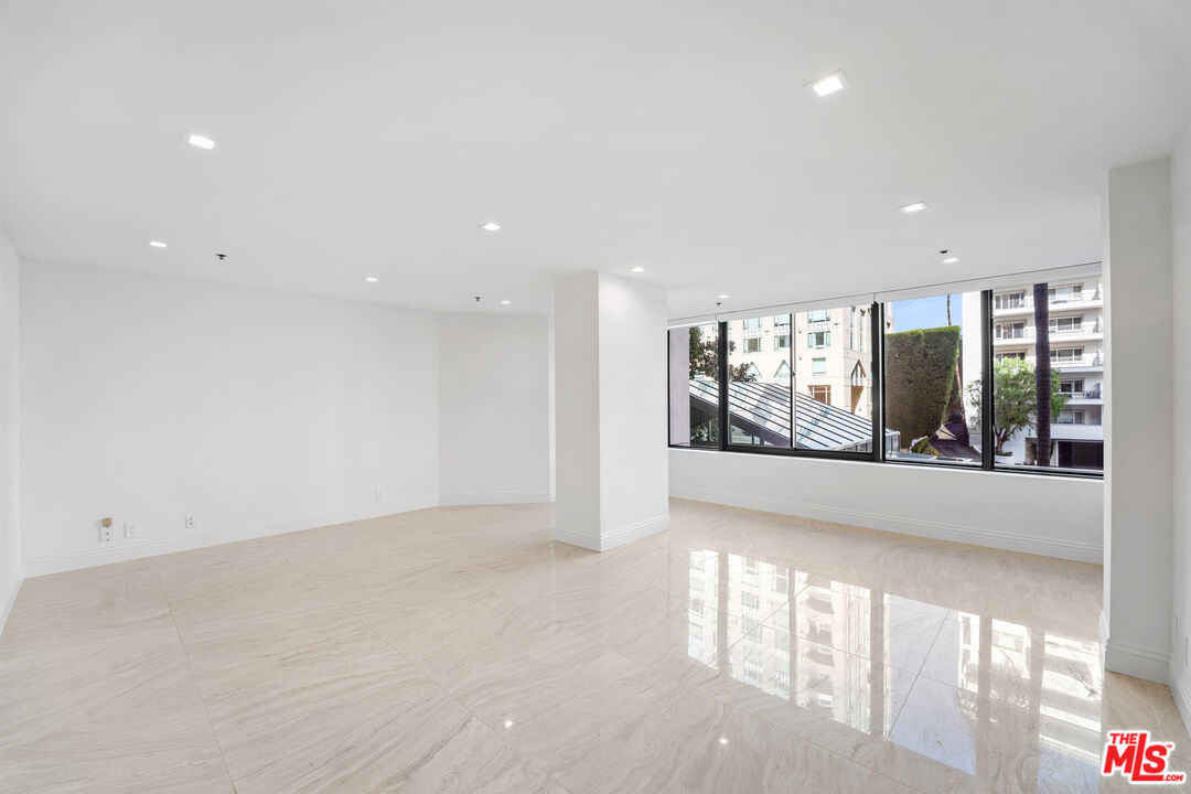 10724 Wilshire Blvd Unit: 206