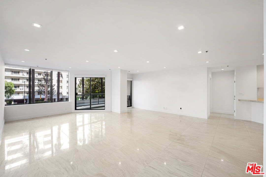 10724 Wilshire Blvd Unit: 206