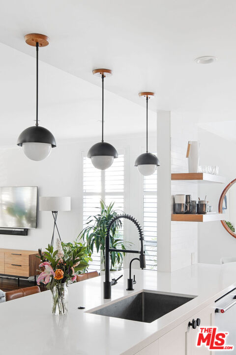 964 Hancock Ave Unit: 105