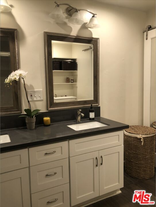 1261 N Laurel Ave Unit: 21