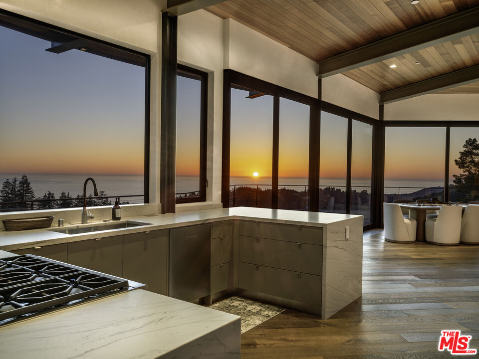 47730 Coast Ridge Road