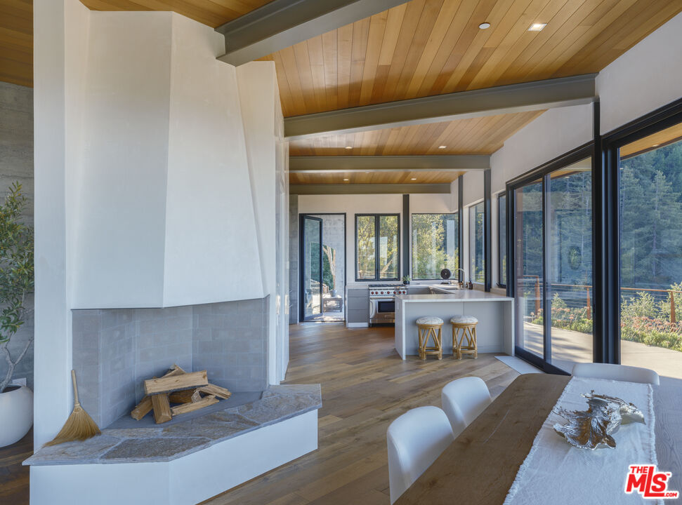 47730 Coast Ridge Road