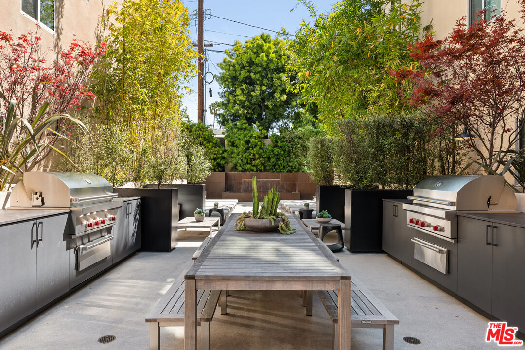 728 N Sweetzer Ave Unit: 401