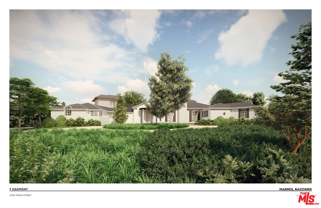 7 Oakmont Dr