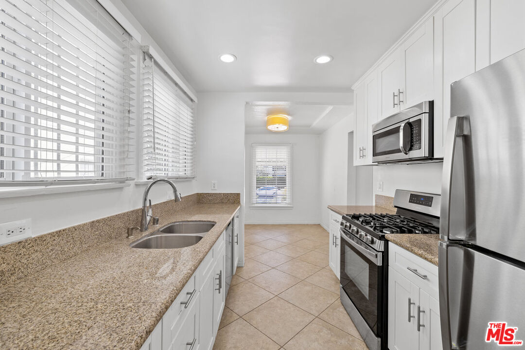 1145 S Shenandoah St