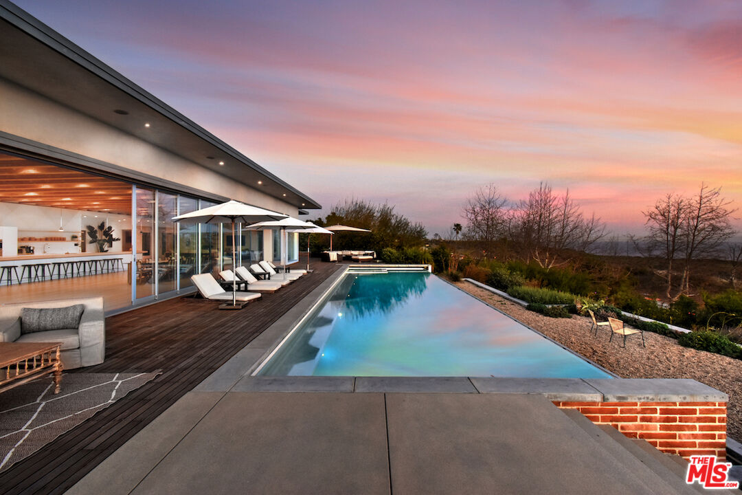 24683 PACIFIC COAST HWY