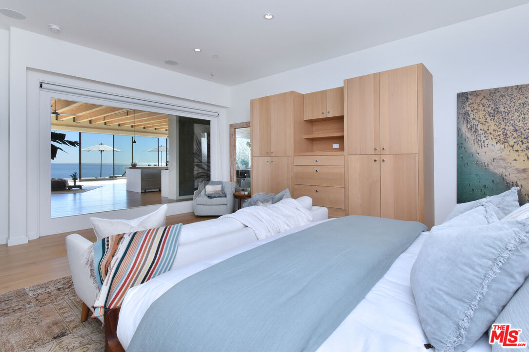 24683 PACIFIC COAST HWY