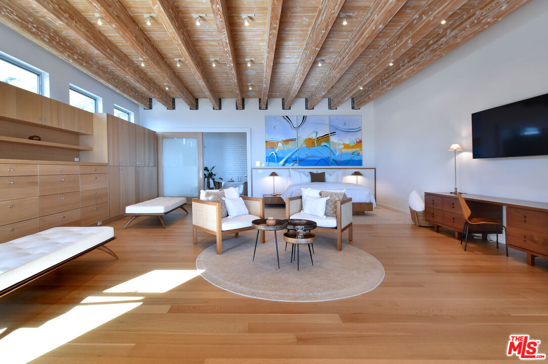 24683 PACIFIC COAST HWY