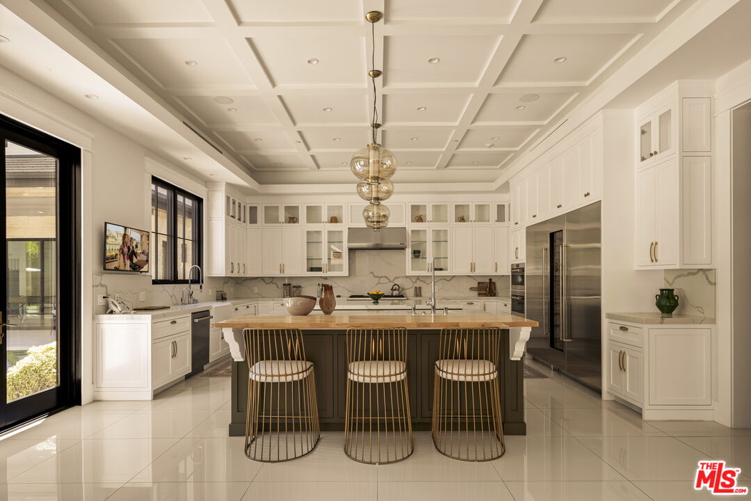 16144 HIGH VALLEY PL