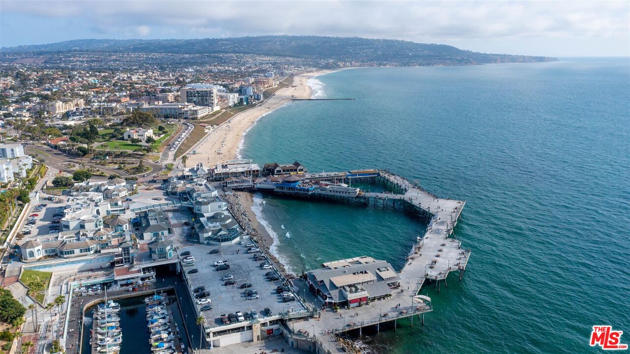 420 S Broadway Unit: B