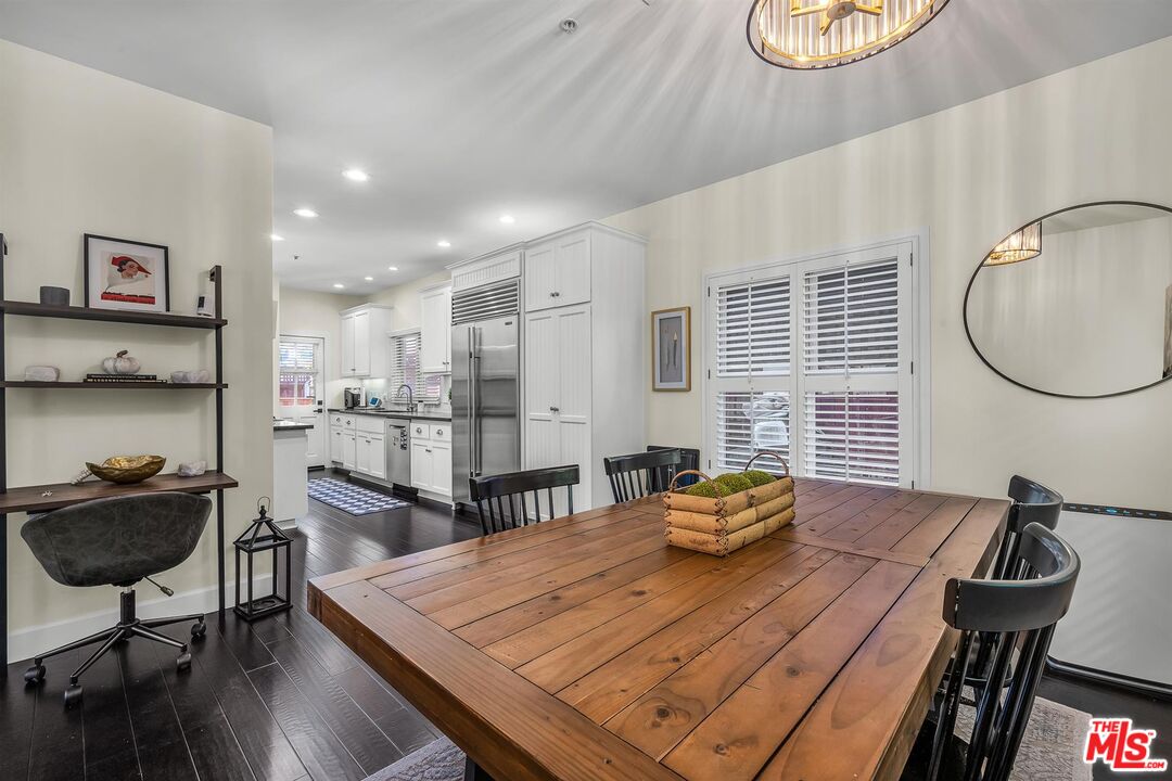 420 S Broadway Unit: B