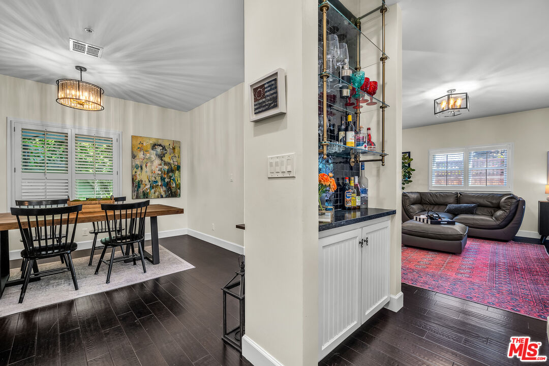 420 S Broadway Unit: B