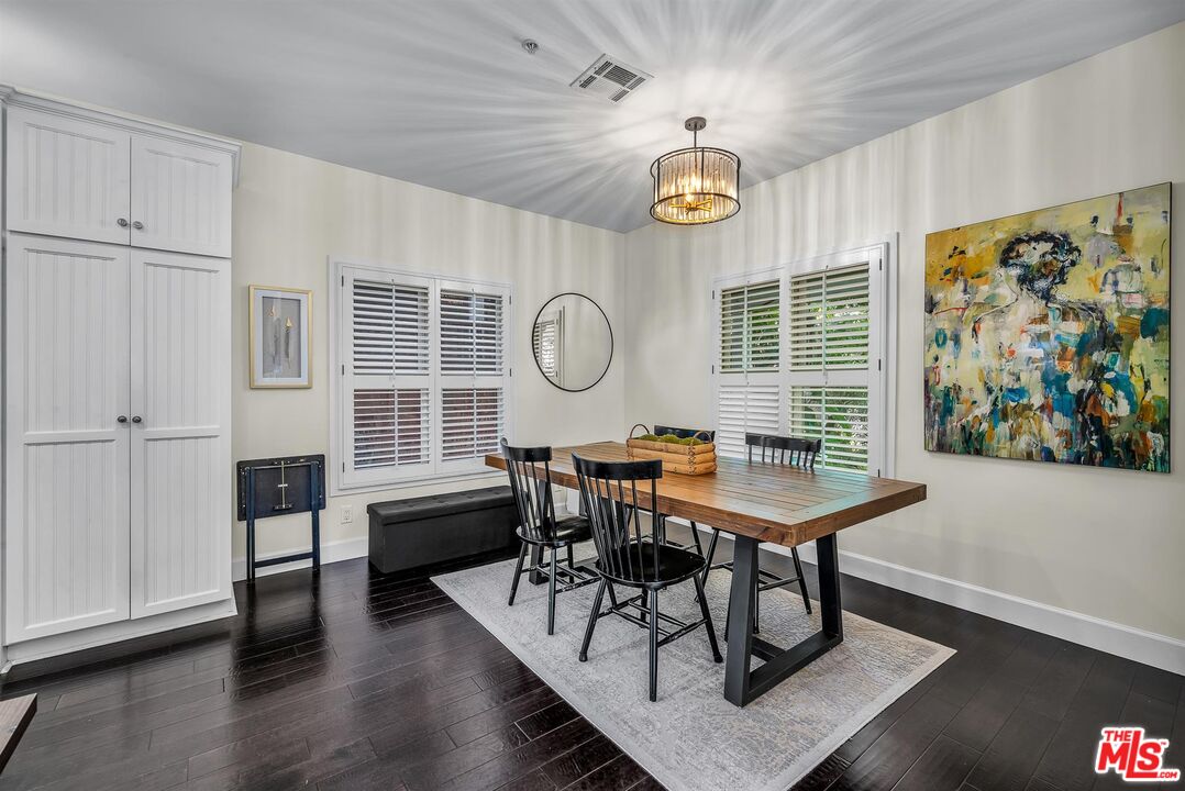 420 S Broadway Unit: B