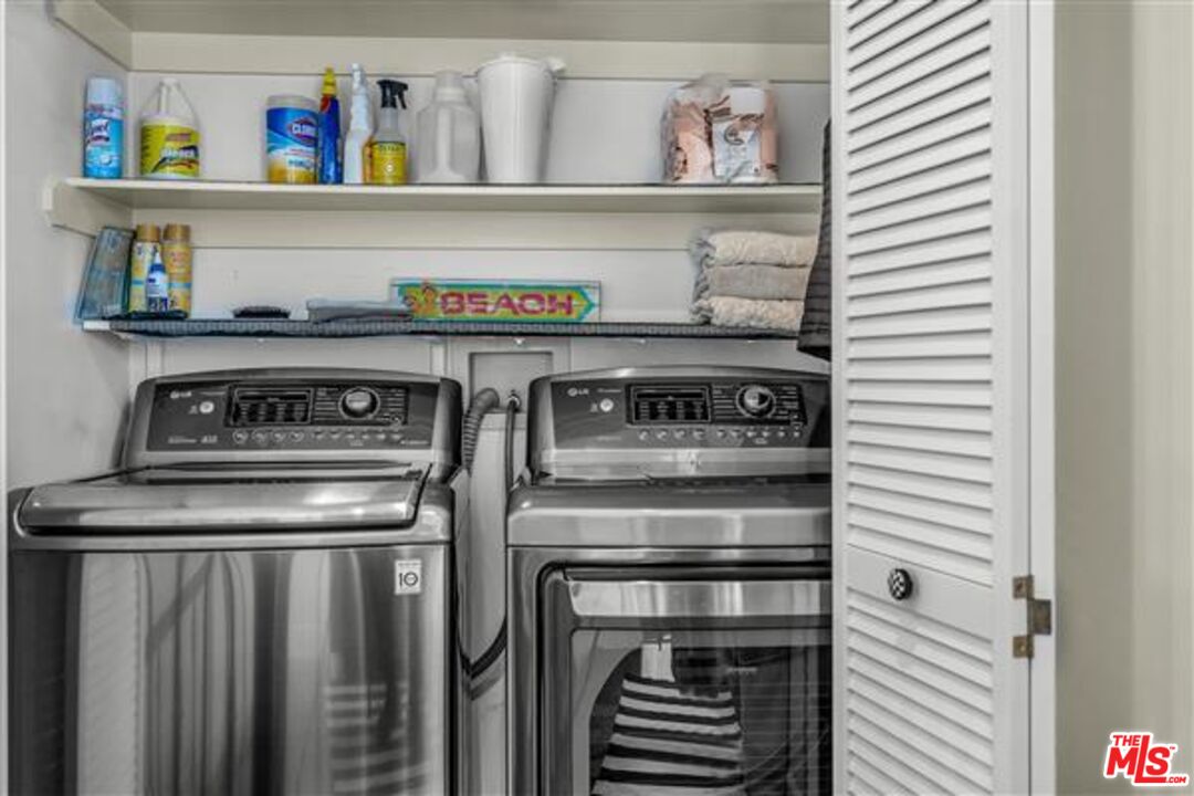 420 S Broadway Unit: B