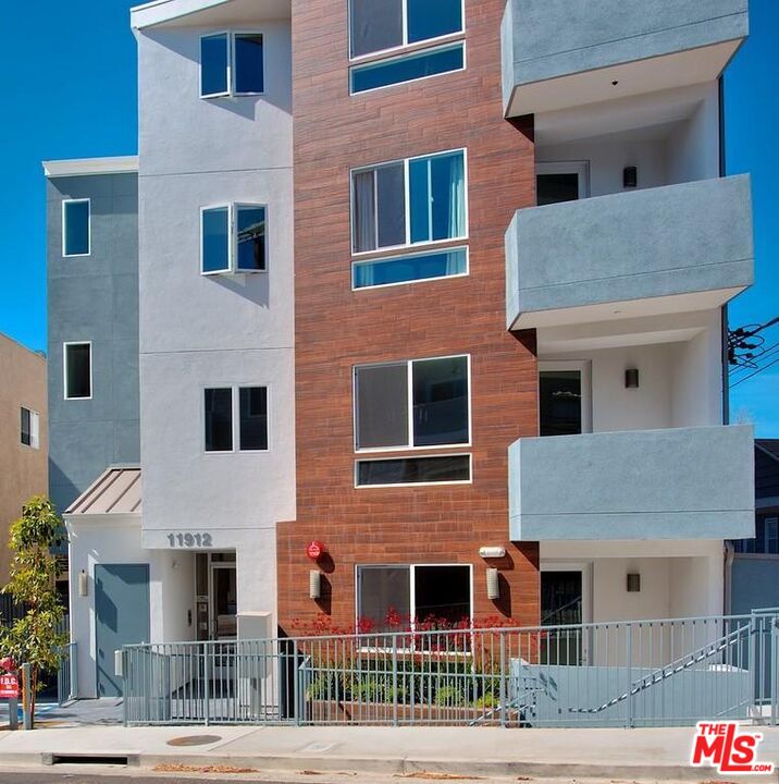 11912 Laurelwood Dr Unit: 401