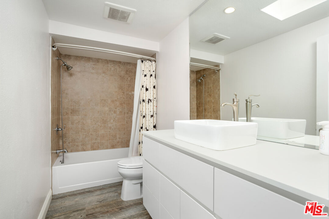 4435 Alla Rd Unit: 2