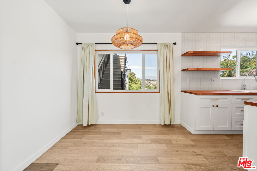 2135 Bellevue Ave Unit: 1