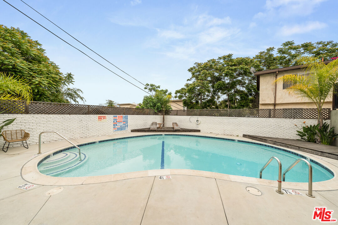 2135 Bellevue Ave Unit: 1