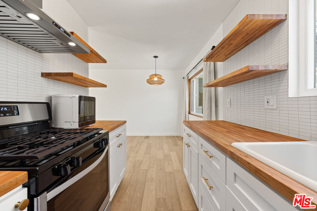 2135 Bellevue Ave Unit: 1