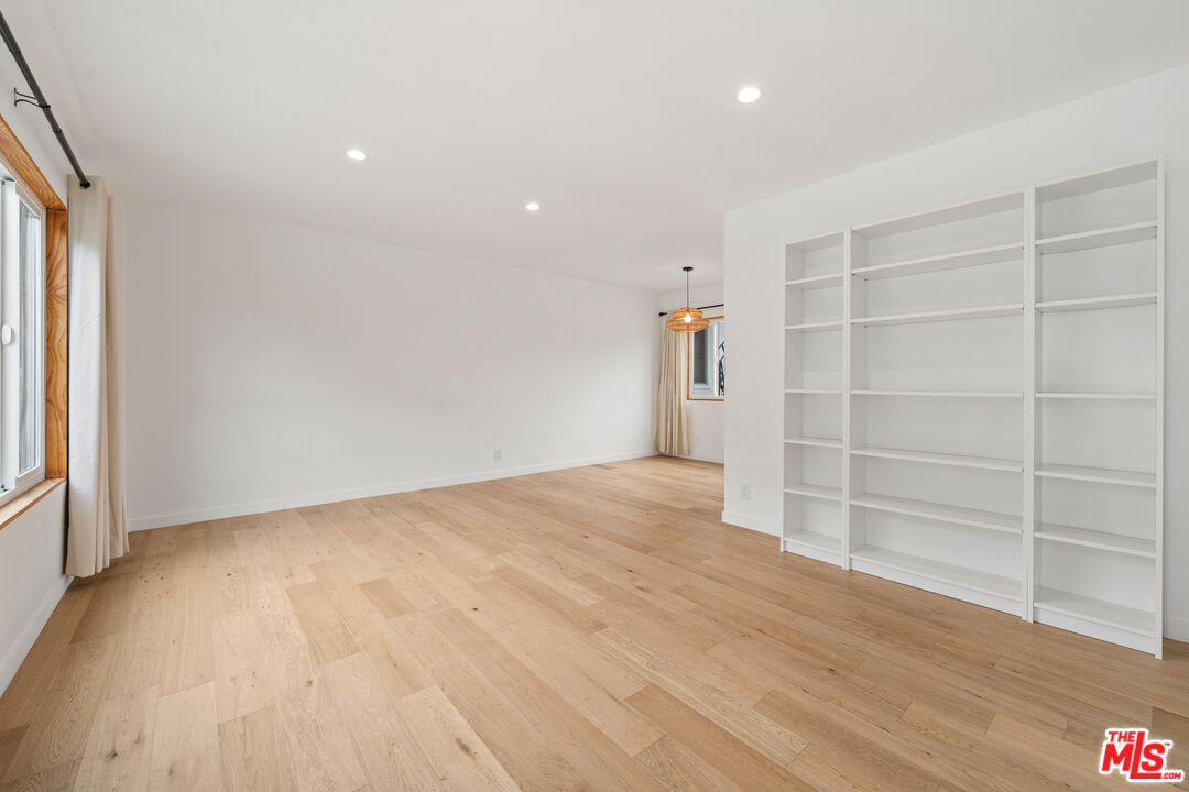 2135 Bellevue Ave Unit: 1