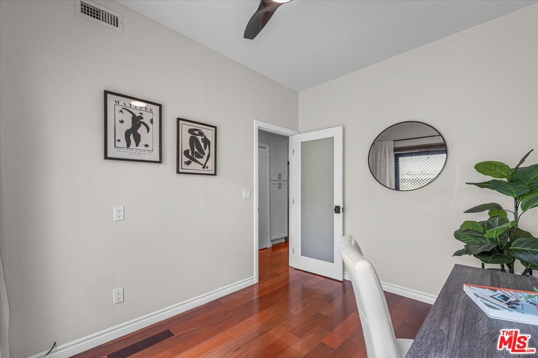 1133 24th St Unit: 5