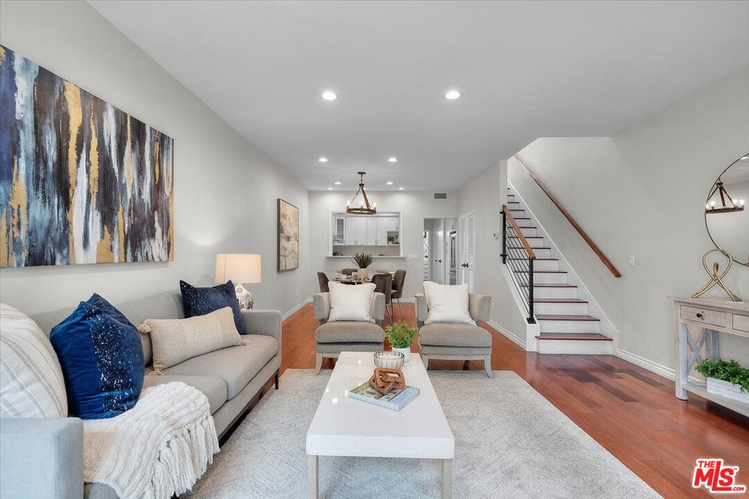 1133 24th St Unit: 5