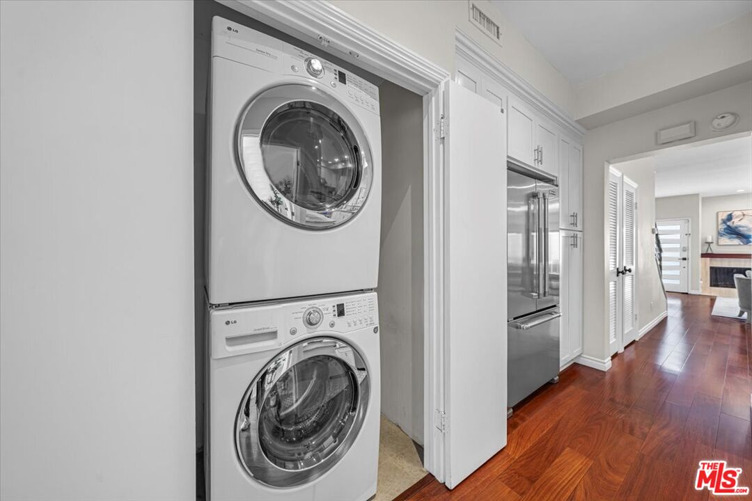 1133 24th St Unit: 5