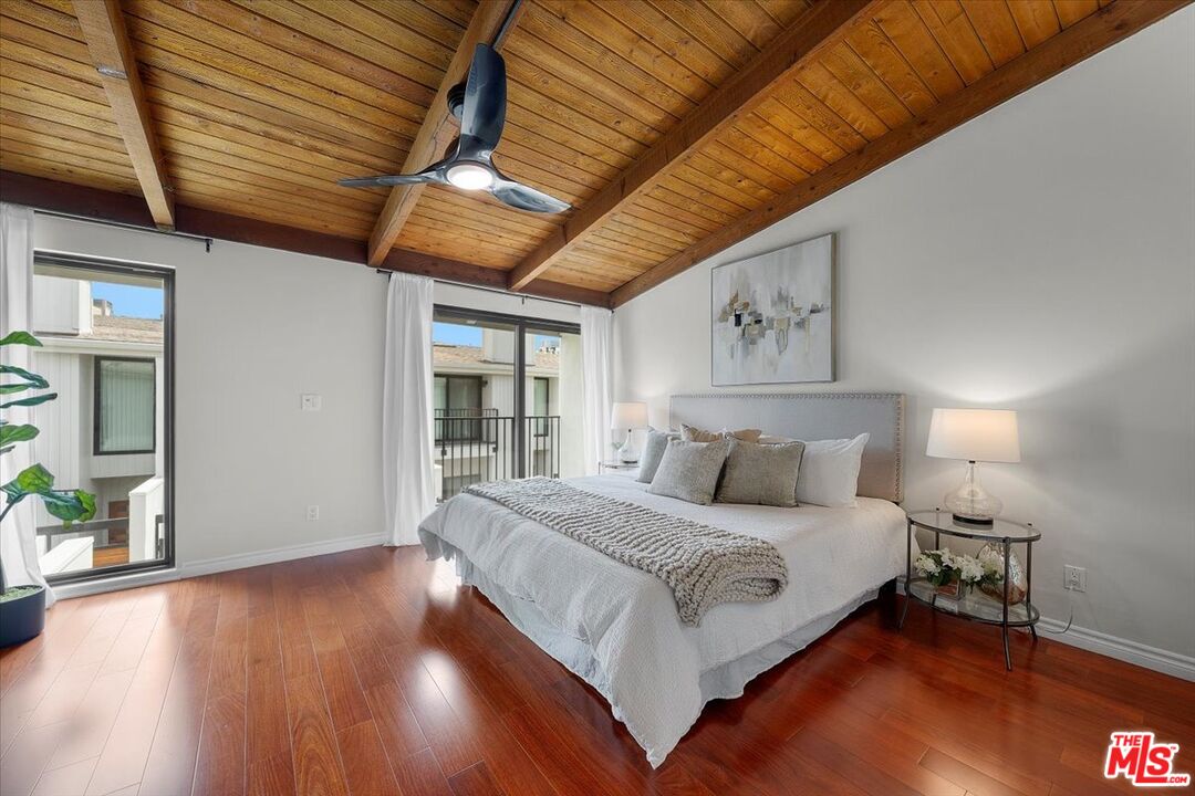 1133 24th St Unit: 5